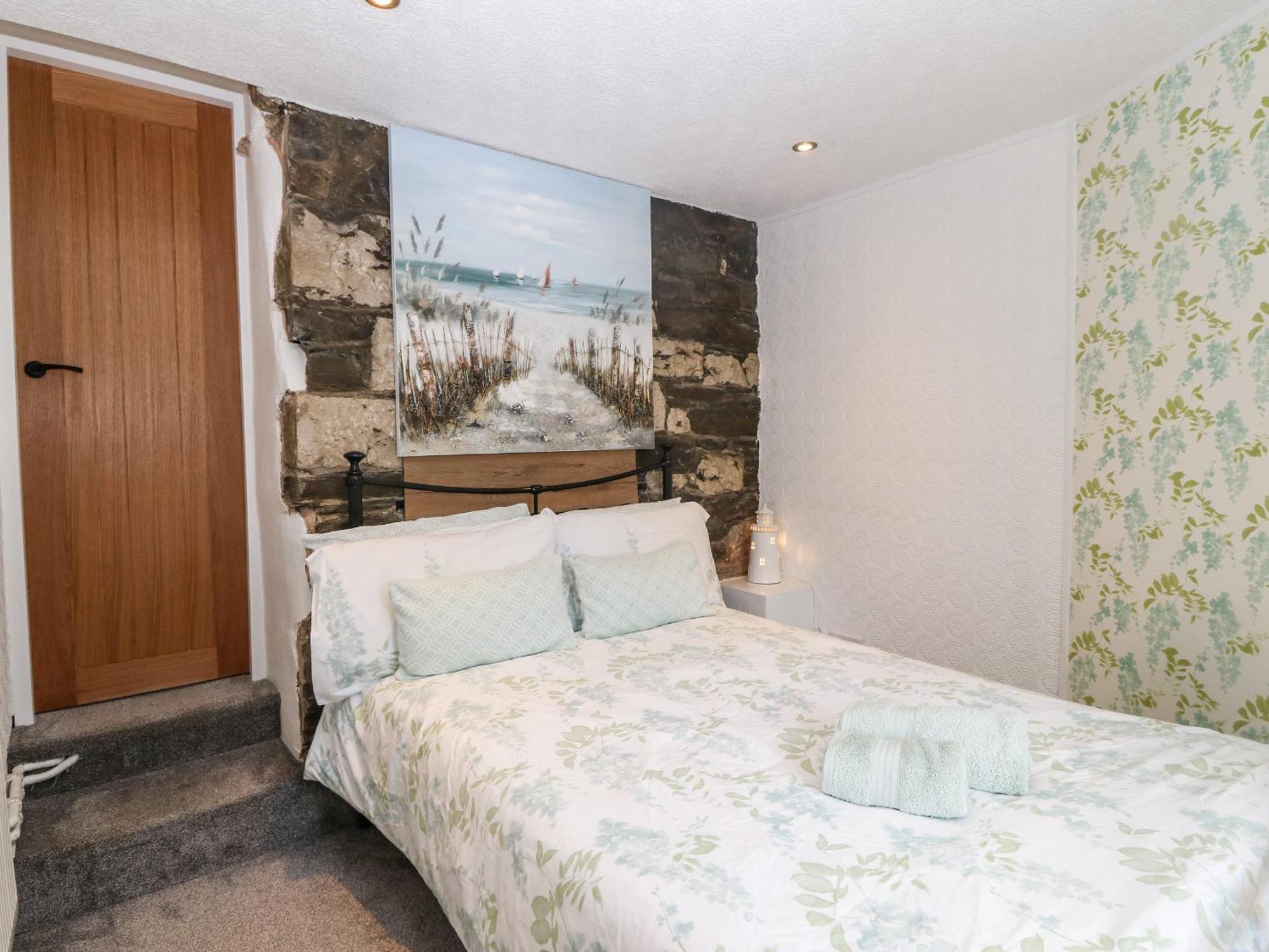 Holiday home Platform 13 Railway Llandudno Junction